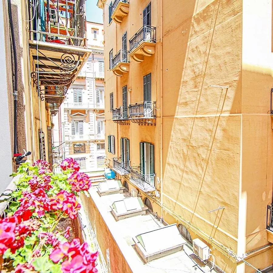 Delle Palme Rooms Elegante Monolocale In Centro Palermo Apartamento