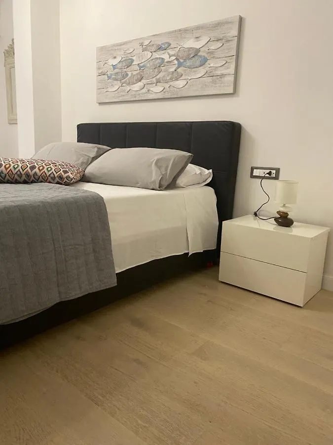 Delle Palme Rooms Elegante Monolocale In Centro Palermo Apartamento